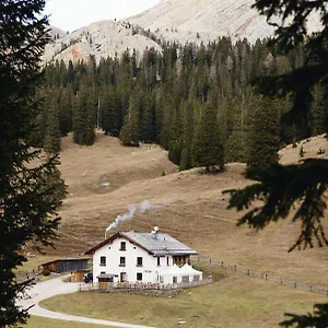  Lodge Rifugio Malga Ra Stua