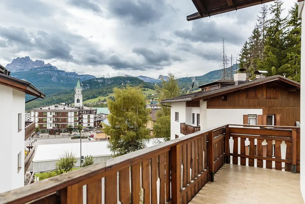 Apartment Villa La Lucciolina - Stayincortina Cortina d'Ampezzo